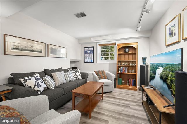 6642 SENECA DR, Columbia, MD 21046