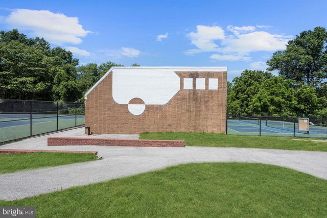 6642 SENECA DR, Columbia, MD 21046