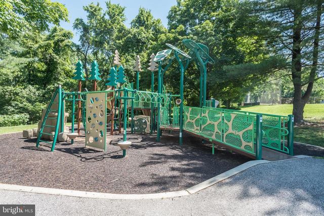 6642 SENECA DR, Columbia, MD 21046