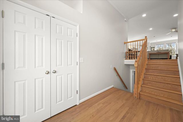 6642 SENECA DR, Columbia, MD 21046