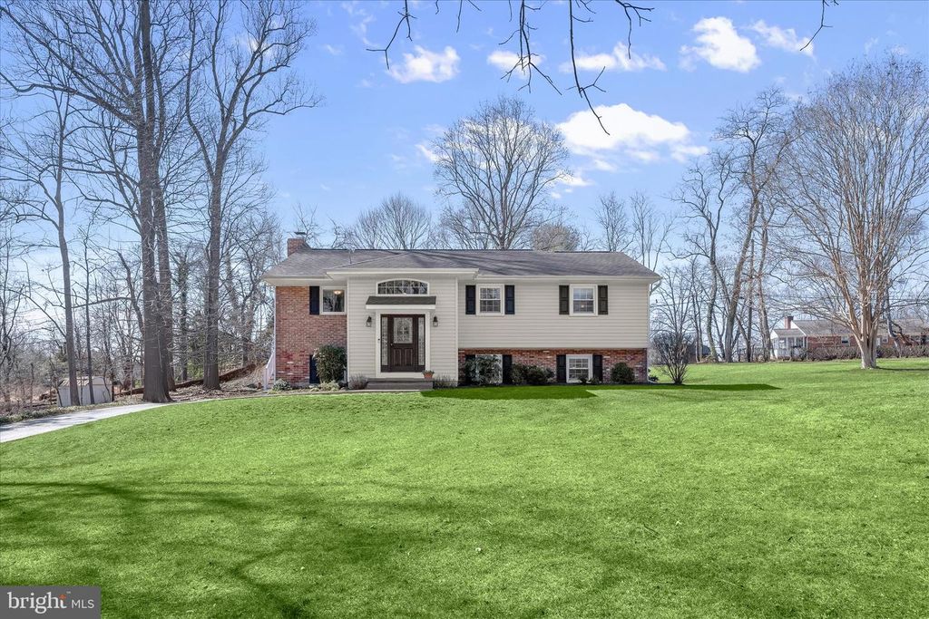 6642 SENECA DR, Columbia, MD 21046