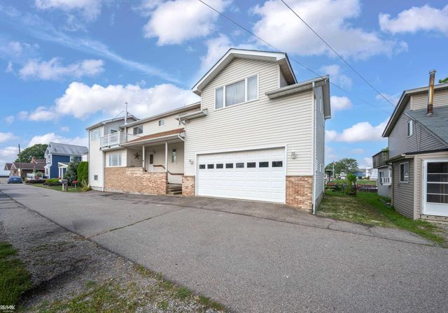 37633 Mast Court, Harrison Twp, MI 48045