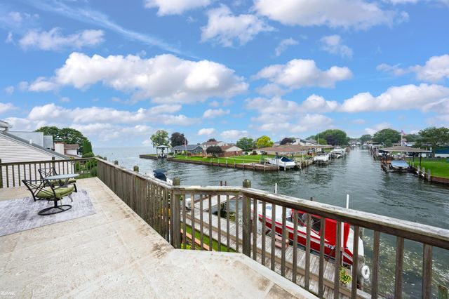 37633 Mast Court, Harrison Twp, MI 48045