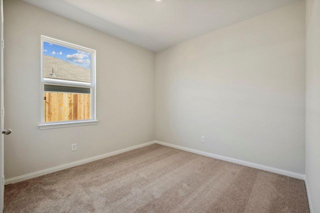 335 Kingston Way, Waller, TX 77484