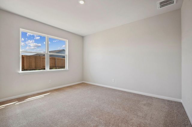 335 Kingston Way, Waller, TX 77484