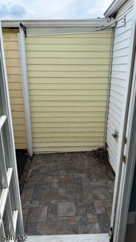 12 Brainard St, Phillipsburg Town, NJ 08865