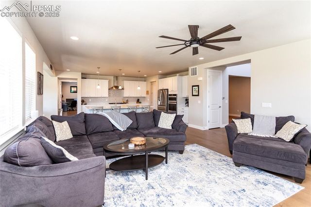 6656 Kenzie Circle, Castle Pines, CO 80108