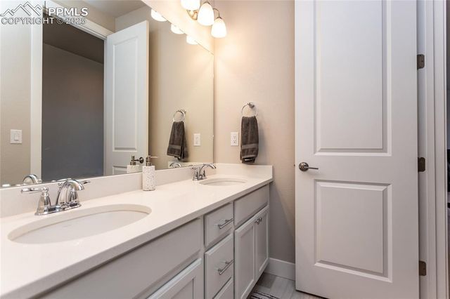 6656 Kenzie Circle, Castle Pines, CO 80108