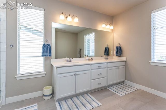 6656 Kenzie Circle, Castle Pines, CO 80108