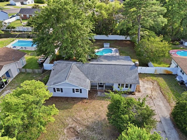 1479 Glenns Bay Rd., Surfside Beach, SC 29575