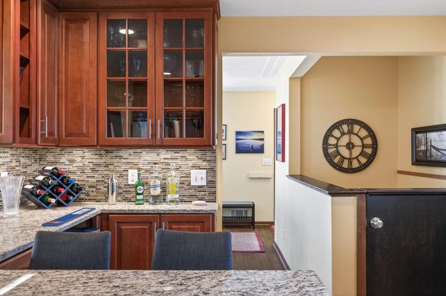 6312 Knoll Street N, Golden Valley, MN 55427