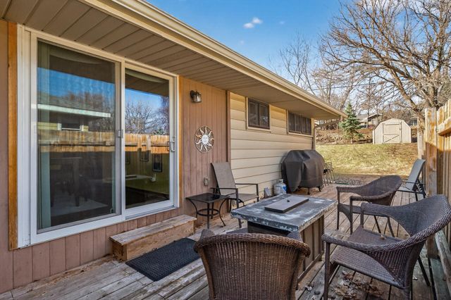 6312 Knoll Street N, Golden Valley, MN 55427