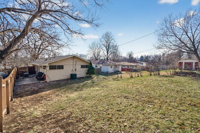 6312 Knoll Street N, Golden Valley, MN 55427