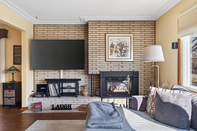 6312 Knoll Street N, Golden Valley, MN 55427