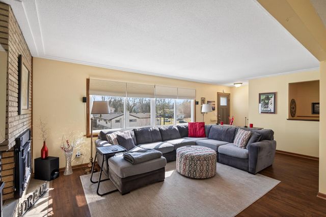 6312 Knoll Street N, Golden Valley, MN 55427