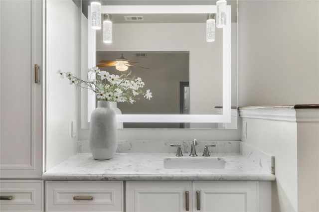 2403 Comburg Castle WAY, Austin, TX 78748