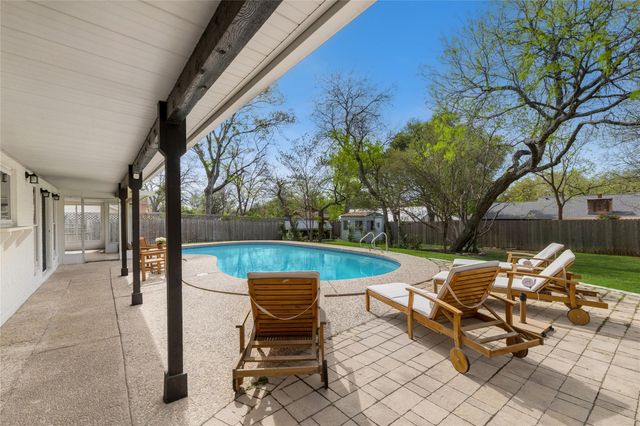 2403 Comburg Castle WAY, Austin, TX 78748