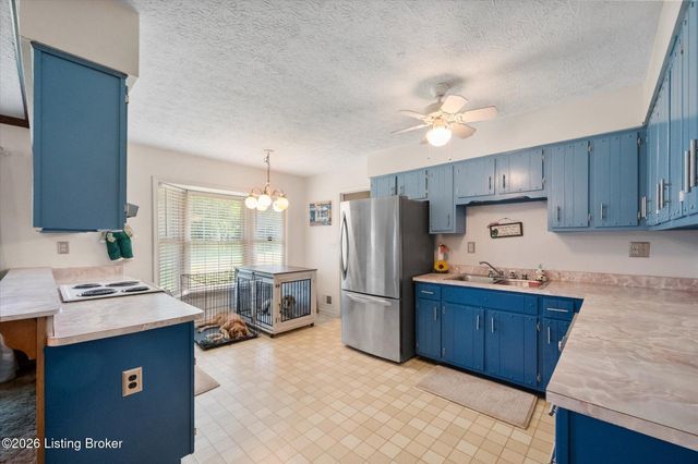 218 Somber Way, Shepherdsville, KY 40165