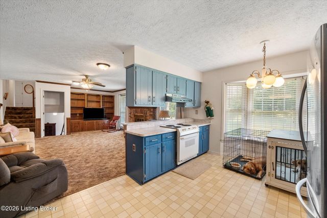 218 Somber Way, Shepherdsville, KY 40165