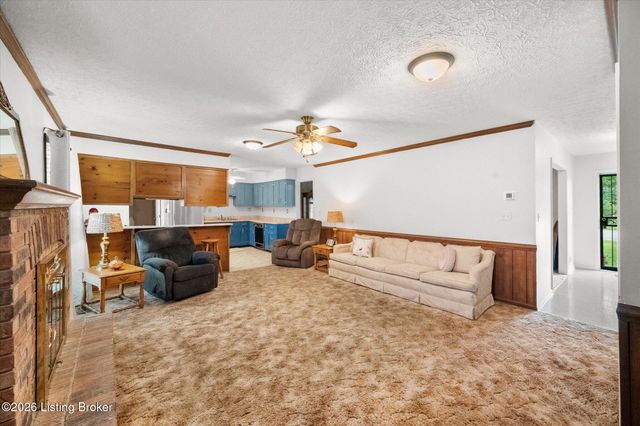 218 Somber Way, Shepherdsville, KY 40165