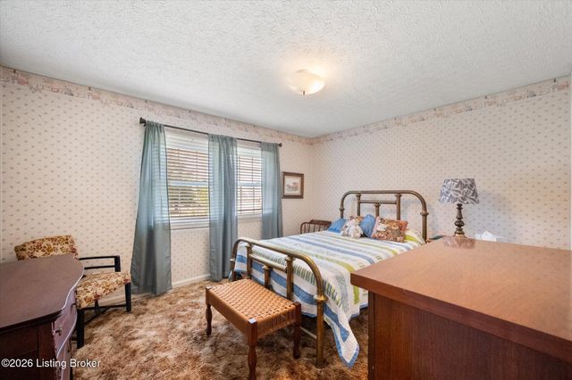 218 Somber Way, Shepherdsville, KY 40165