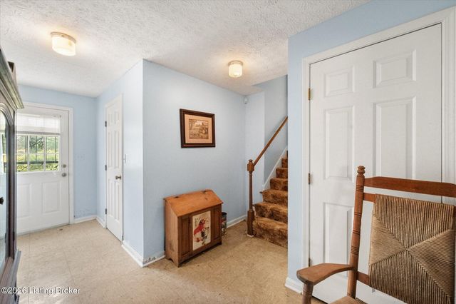 218 Somber Way, Shepherdsville, KY 40165