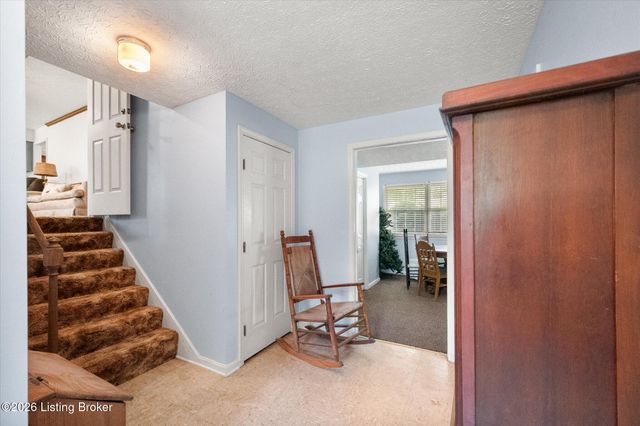218 Somber Way, Shepherdsville, KY 40165