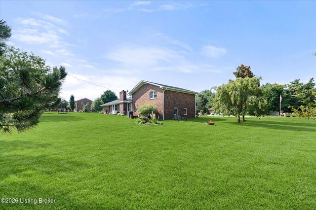 218 Somber Way, Shepherdsville, KY 40165