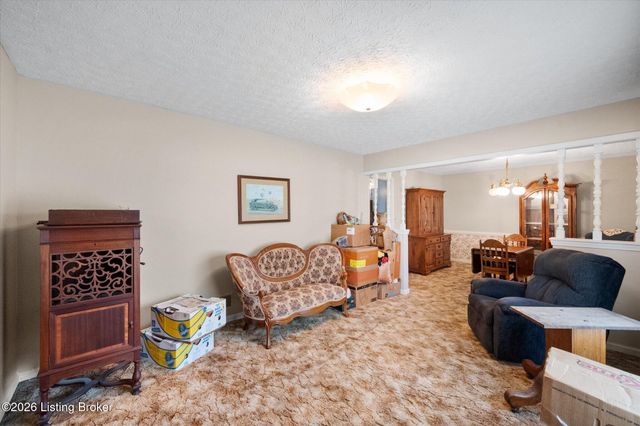 218 Somber Way, Shepherdsville, KY 40165