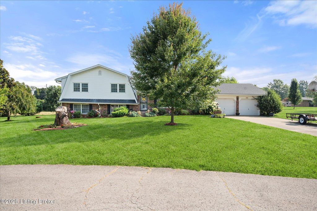 218 Somber Way, Shepherdsville, KY 40165