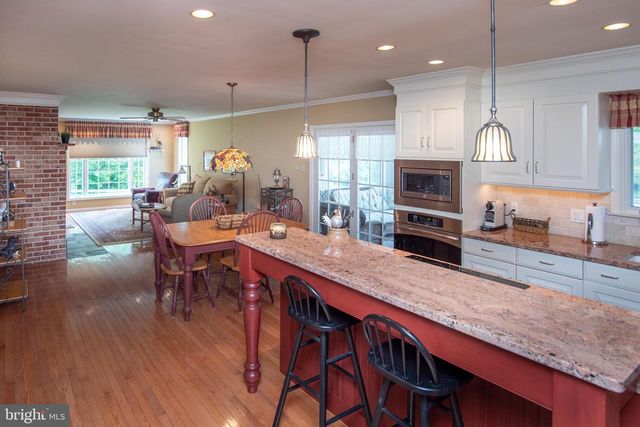 111 LORI LN, Harleysville, PA 19438