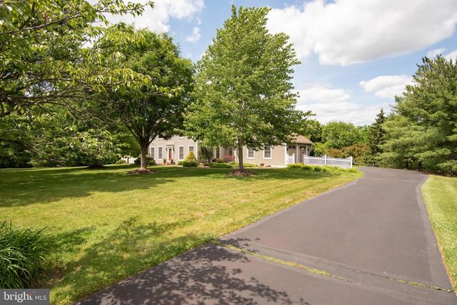111 LORI LN, Harleysville, PA 19438