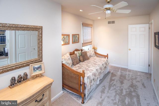 111 LORI LN, Harleysville, PA 19438