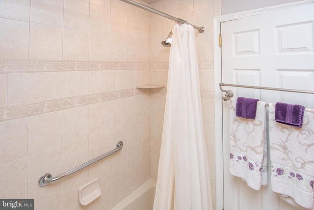 111 LORI LN, Harleysville, PA 19438
