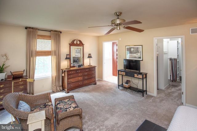 111 LORI LN, Harleysville, PA 19438