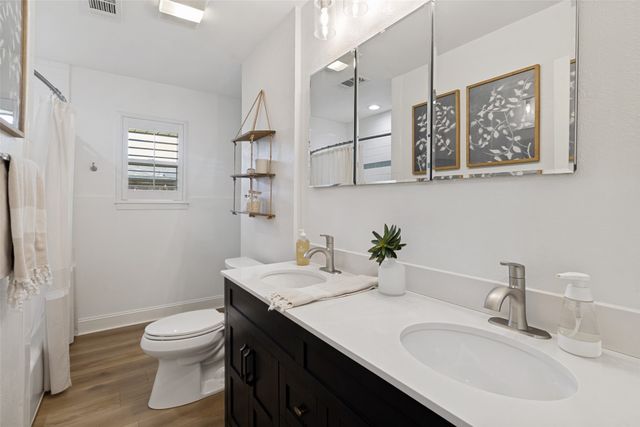 8815 Larchwood Drive, Dallas, TX 75238