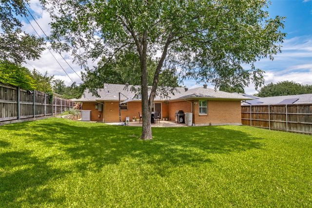 8815 Larchwood Drive, Dallas, TX 75238