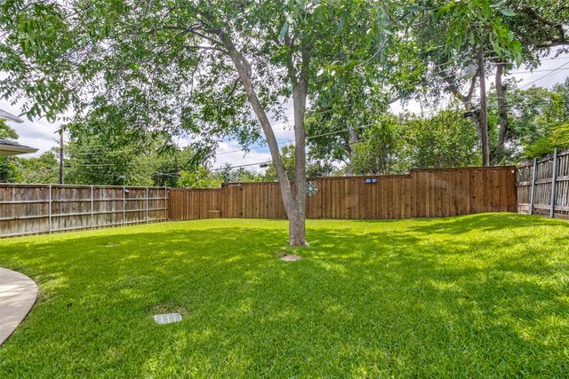 8815 Larchwood Drive, Dallas, TX 75238