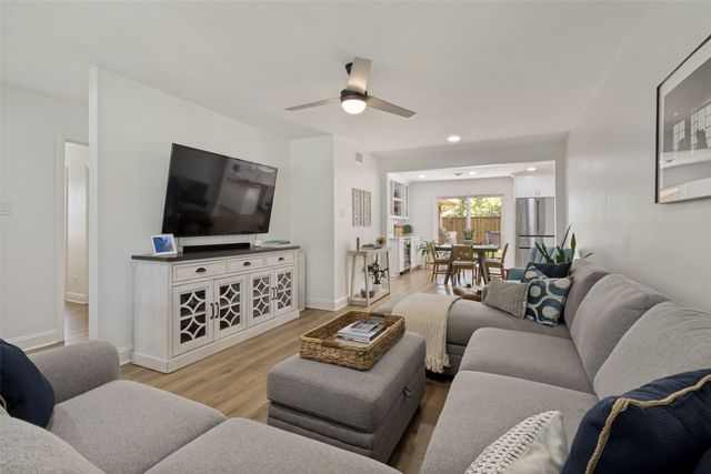 8815 Larchwood Drive, Dallas, TX 75238