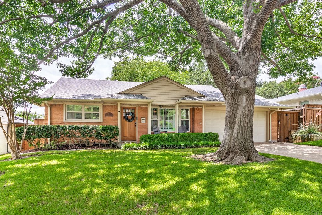 8815 Larchwood Drive, Dallas, TX 75238