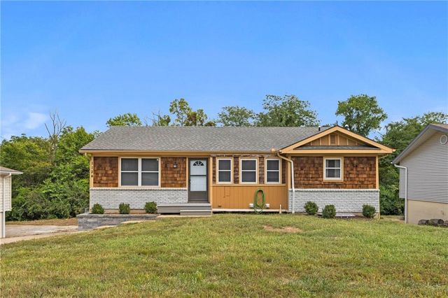 1124 N Curtis Street, Olathe, KS 66061
