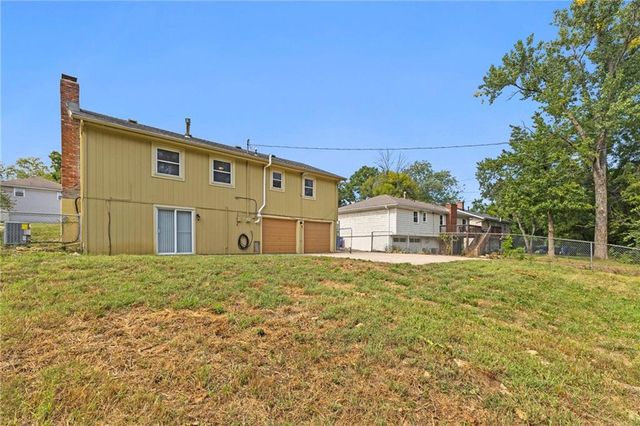 1124 N Curtis Street, Olathe, KS 66061