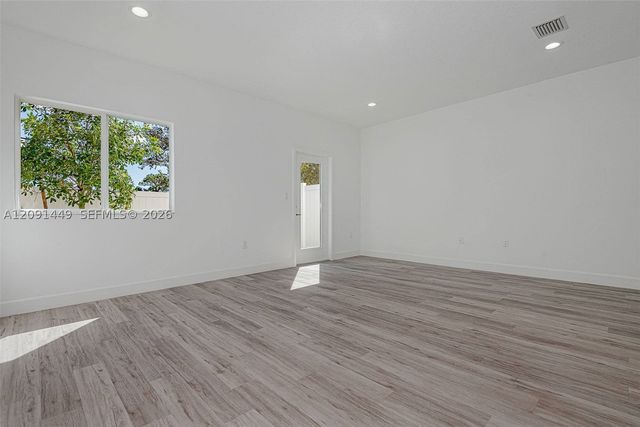 1313 NW 27 Ave, Pompano Beach, FL 33069