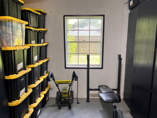 103 Greenbriar Drive, Wharton, TX 77488