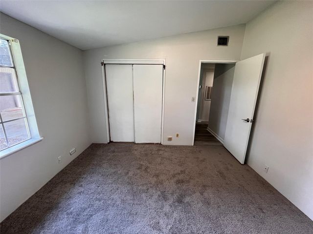 103 Greenbriar Drive, Wharton, TX 77488