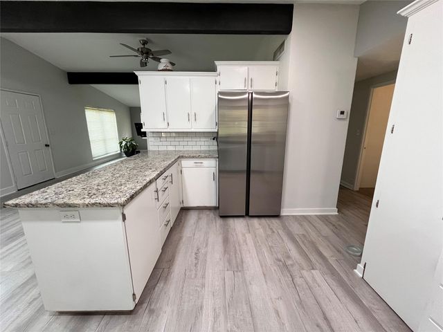 103 Greenbriar Drive, Wharton, TX 77488