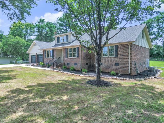 212 Galerie Drive, Powdersville, SC 29642