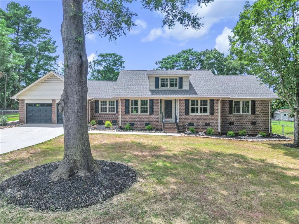 212 Galerie Drive, Powdersville, SC 29642