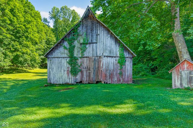 1021 Combs Road, Nashville, IN 47448