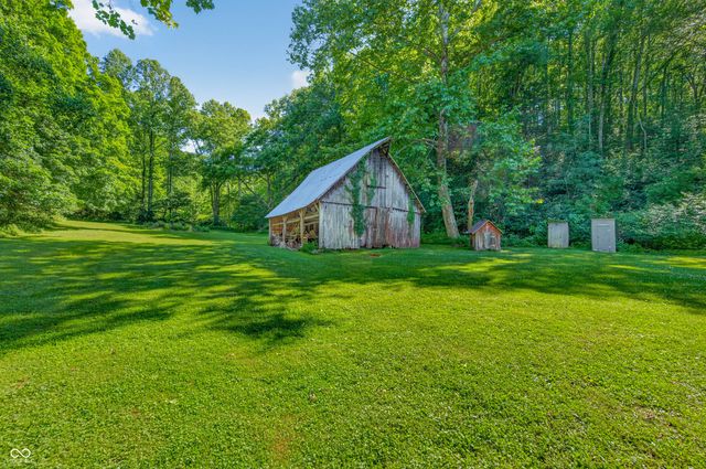 1021 Combs Road, Nashville, IN 47448